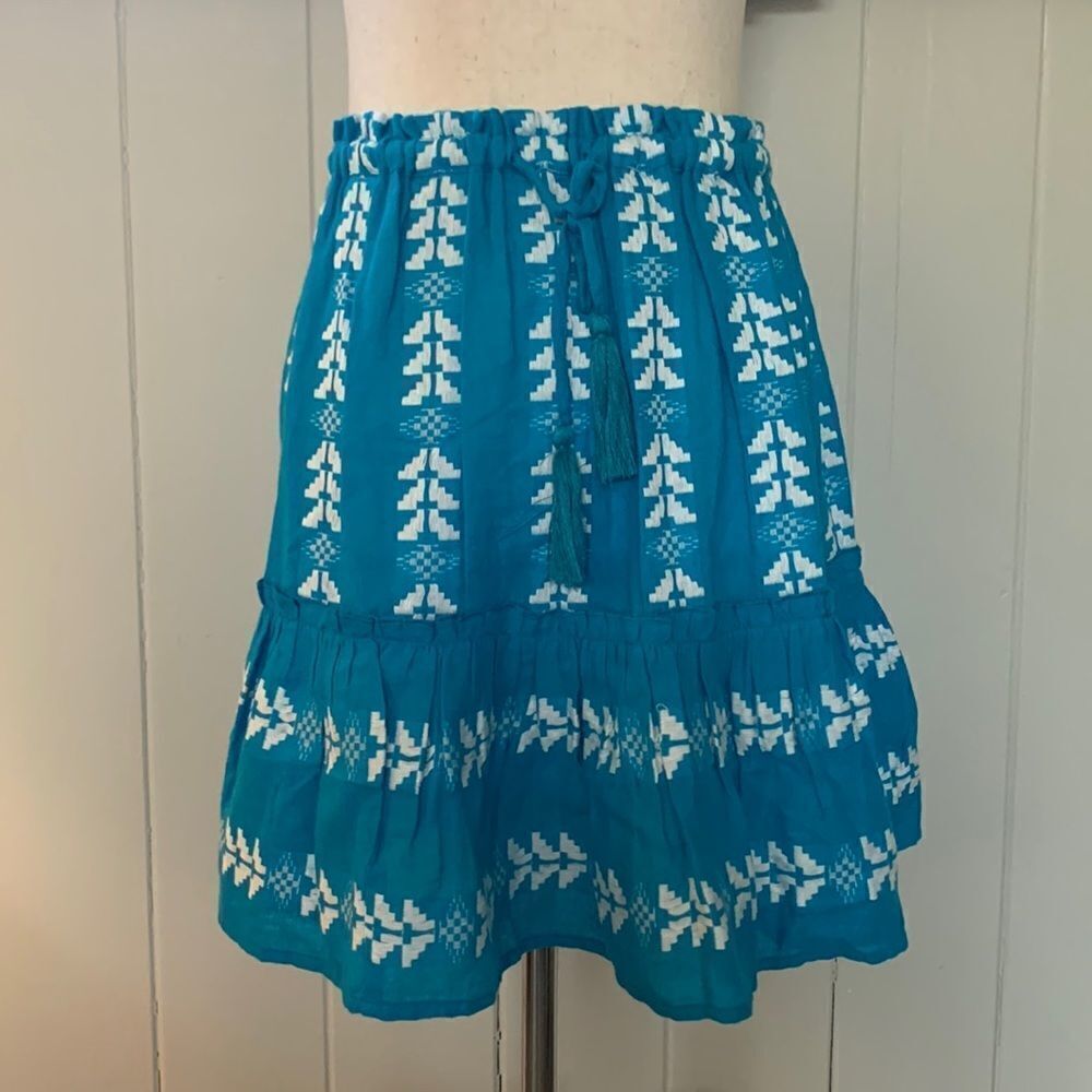 Elan blue with white arrow tribal design skirt with ruffle sz med - Picture 4 of 14